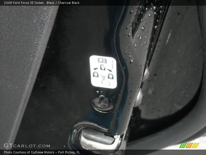Black / Charcoal Black 2008 Ford Focus SE Sedan