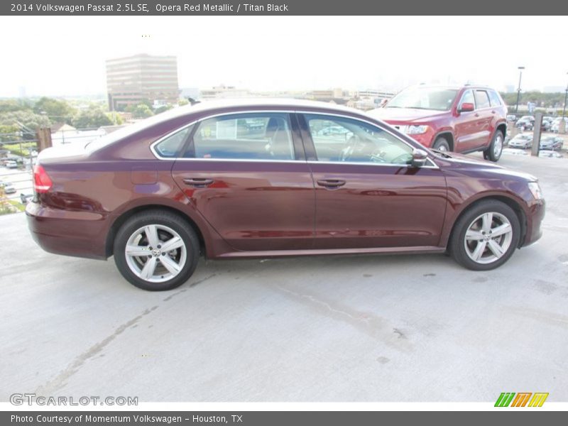 Opera Red Metallic / Titan Black 2014 Volkswagen Passat 2.5L SE