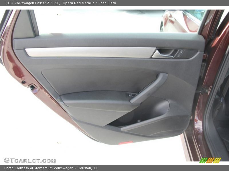Opera Red Metallic / Titan Black 2014 Volkswagen Passat 2.5L SE