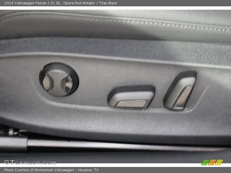 Opera Red Metallic / Titan Black 2014 Volkswagen Passat 2.5L SE