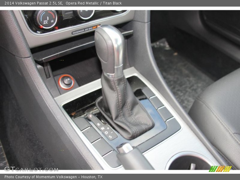 Opera Red Metallic / Titan Black 2014 Volkswagen Passat 2.5L SE
