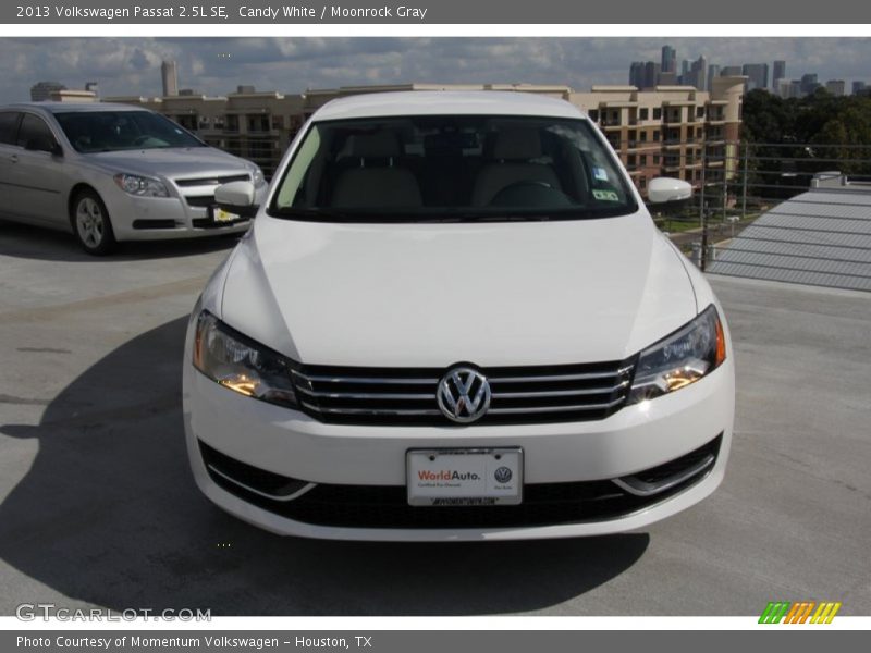 Candy White / Moonrock Gray 2013 Volkswagen Passat 2.5L SE