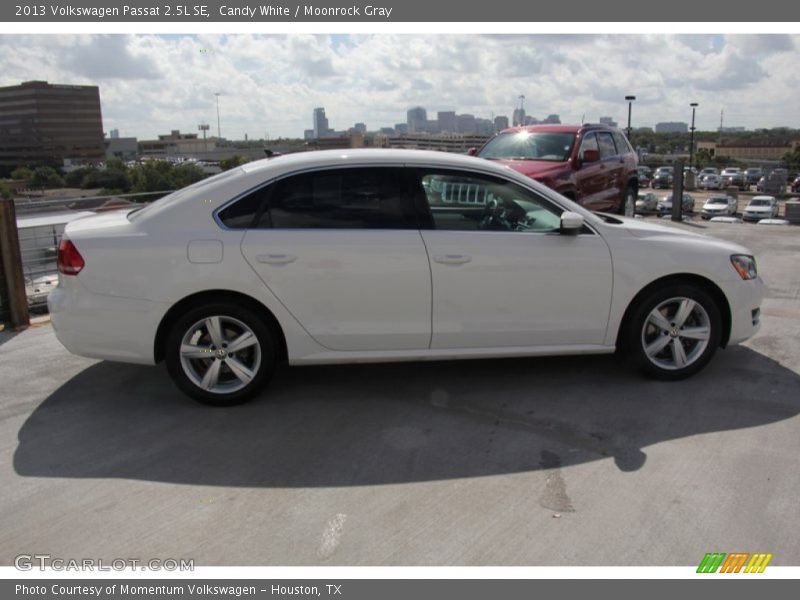 Candy White / Moonrock Gray 2013 Volkswagen Passat 2.5L SE