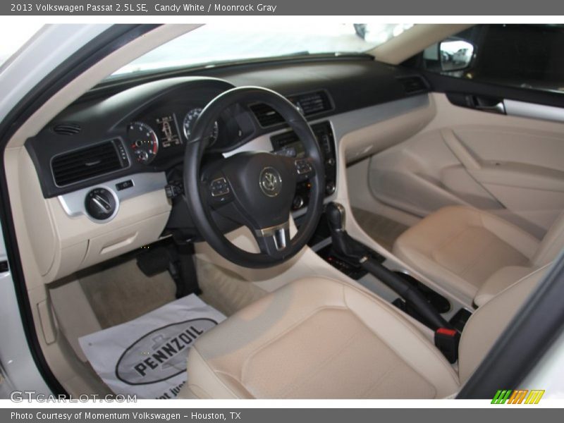 Candy White / Moonrock Gray 2013 Volkswagen Passat 2.5L SE