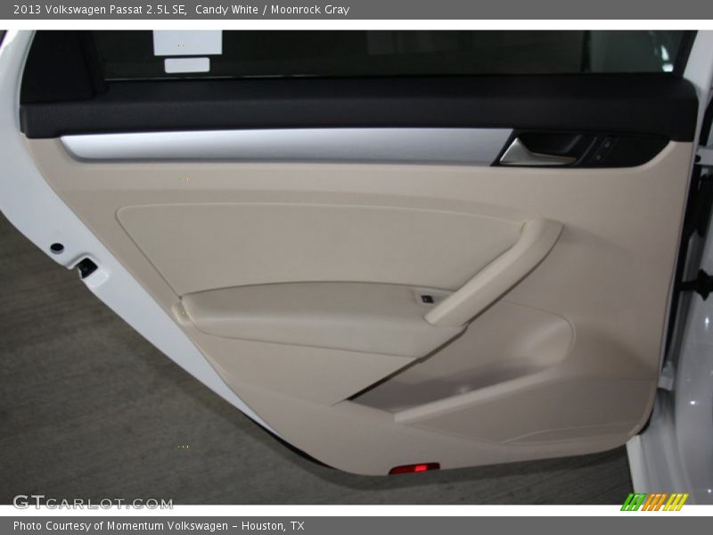 Candy White / Moonrock Gray 2013 Volkswagen Passat 2.5L SE