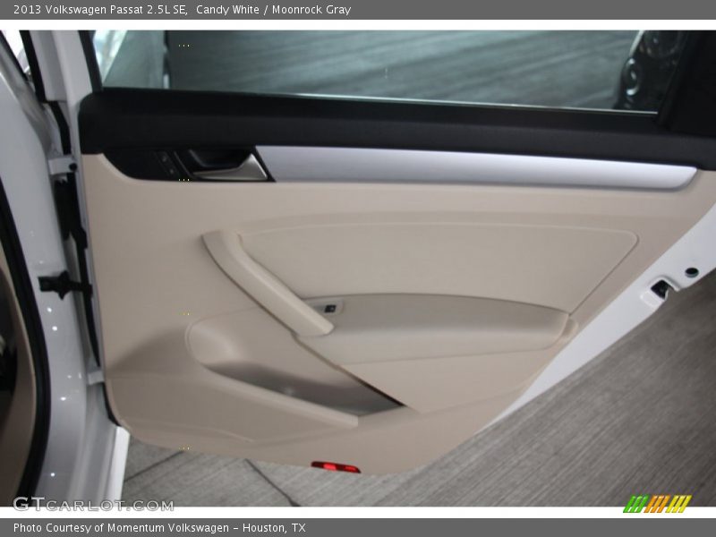 Candy White / Moonrock Gray 2013 Volkswagen Passat 2.5L SE