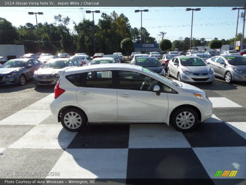 Aspen White / Charcoal 2014 Nissan Versa Note SV