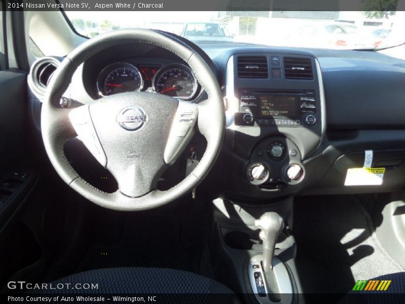 Aspen White / Charcoal 2014 Nissan Versa Note SV