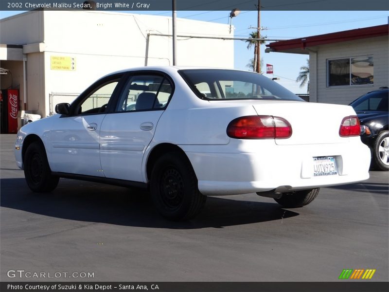 Bright White / Gray 2002 Chevrolet Malibu Sedan