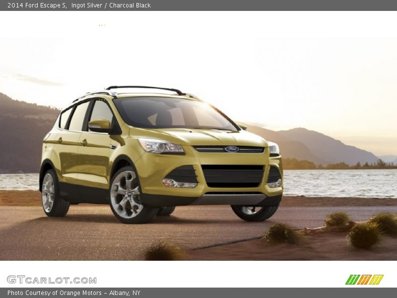 Ingot Silver / Charcoal Black 2014 Ford Escape S