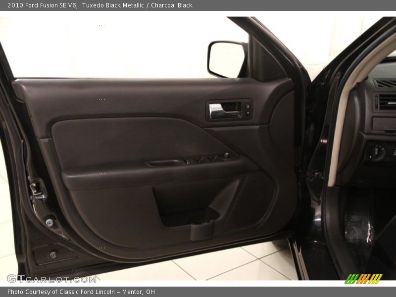 Tuxedo Black Metallic / Charcoal Black 2010 Ford Fusion SE V6