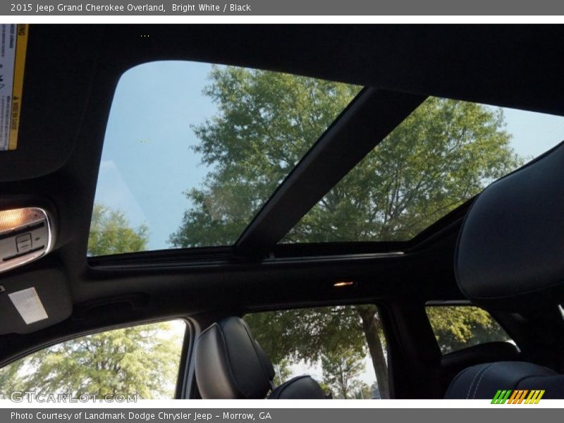Bright White / Black 2015 Jeep Grand Cherokee Overland