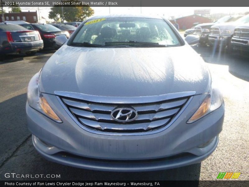 Iridescent Silver Blue Metallic / Black 2011 Hyundai Sonata SE