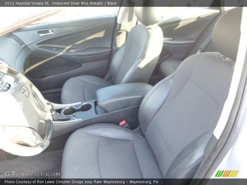 Iridescent Silver Blue Metallic / Black 2011 Hyundai Sonata SE