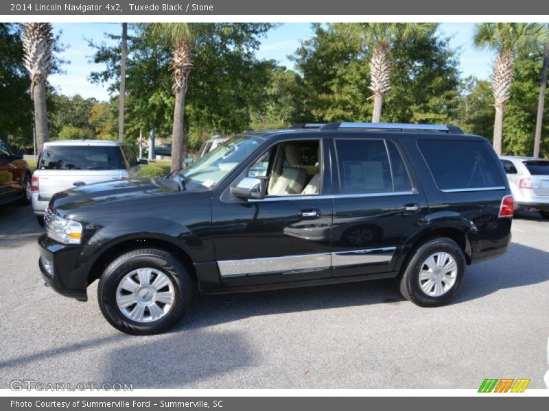  2014 Navigator 4x2 Tuxedo Black