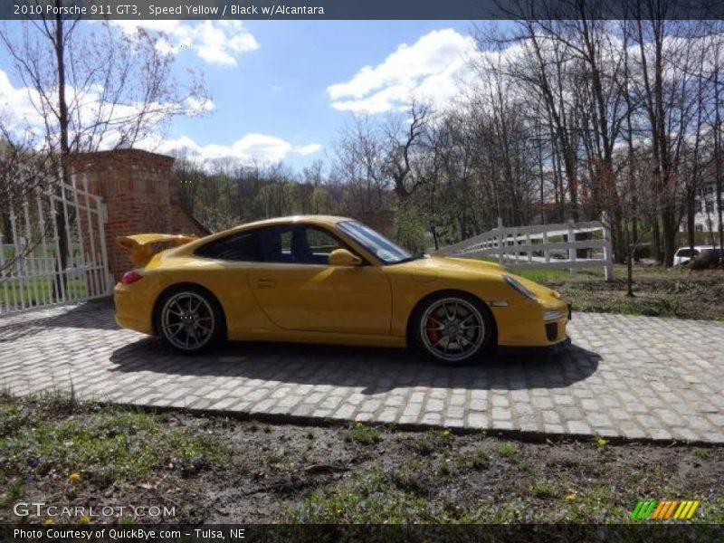 Speed Yellow / Black w/Alcantara 2010 Porsche 911 GT3
