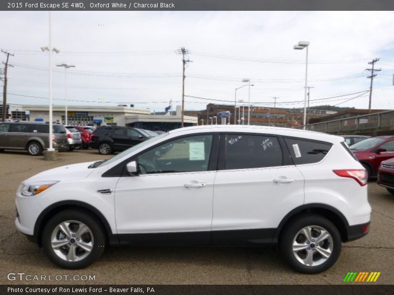 Oxford White / Charcoal Black 2015 Ford Escape SE 4WD