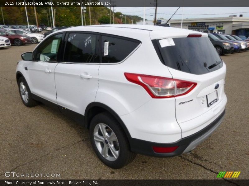 Oxford White / Charcoal Black 2015 Ford Escape SE 4WD