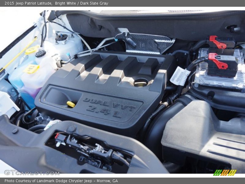 Bright White / Dark Slate Gray 2015 Jeep Patriot Latitude