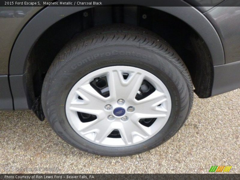Magnetic Metallic / Charcoal Black 2015 Ford Escape S