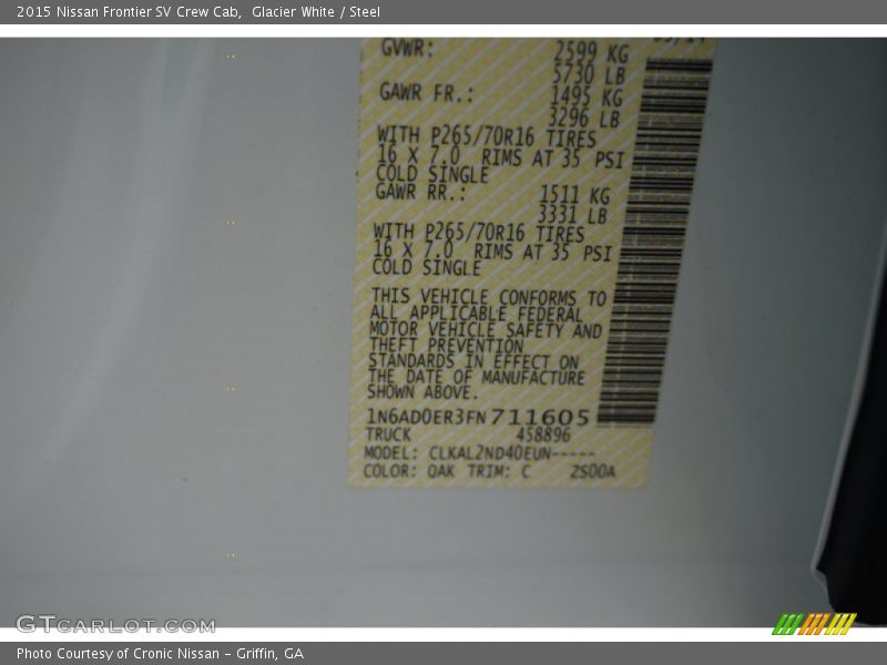 Glacier White / Steel 2015 Nissan Frontier SV Crew Cab