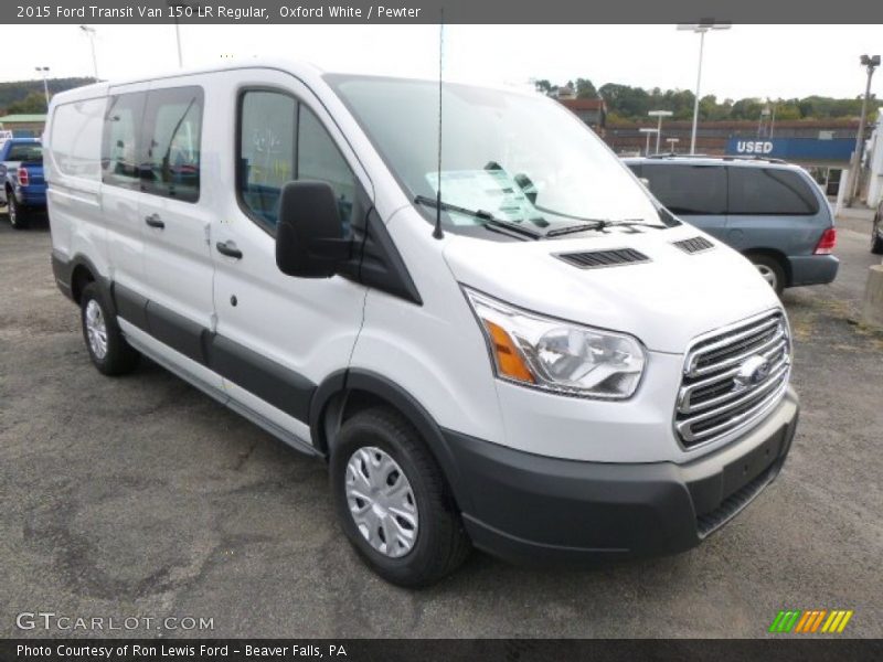 Front 3/4 View of 2015 Transit Van 150 LR Regular