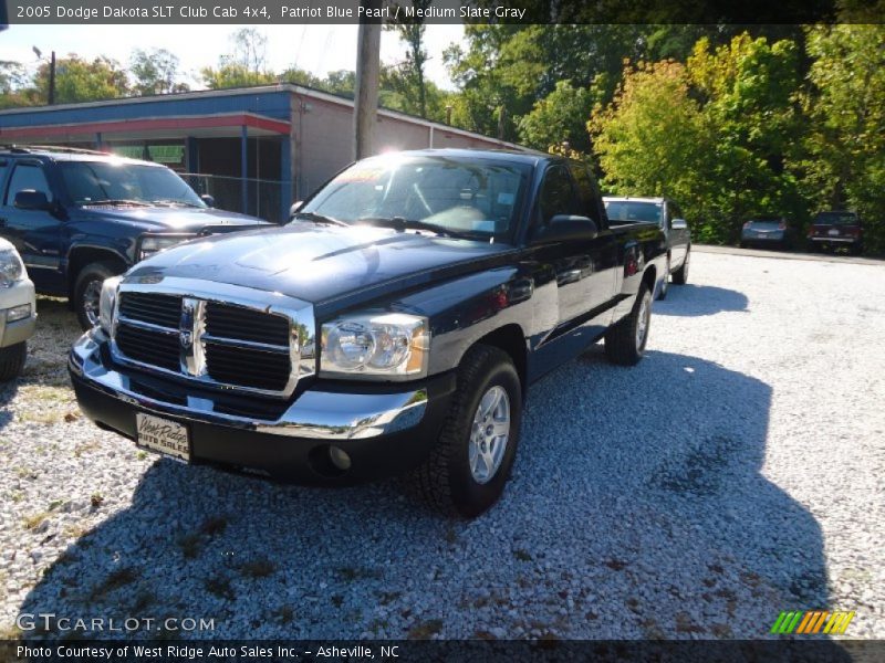 Patriot Blue Pearl / Medium Slate Gray 2005 Dodge Dakota SLT Club Cab 4x4