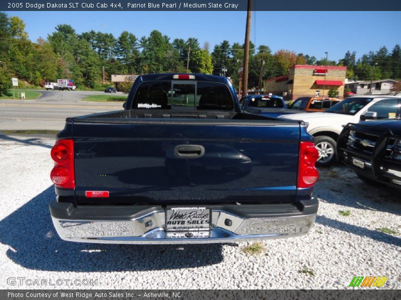 Patriot Blue Pearl / Medium Slate Gray 2005 Dodge Dakota SLT Club Cab 4x4