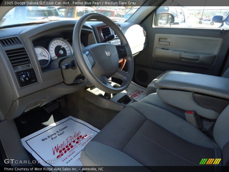 Patriot Blue Pearl / Medium Slate Gray 2005 Dodge Dakota SLT Club Cab 4x4