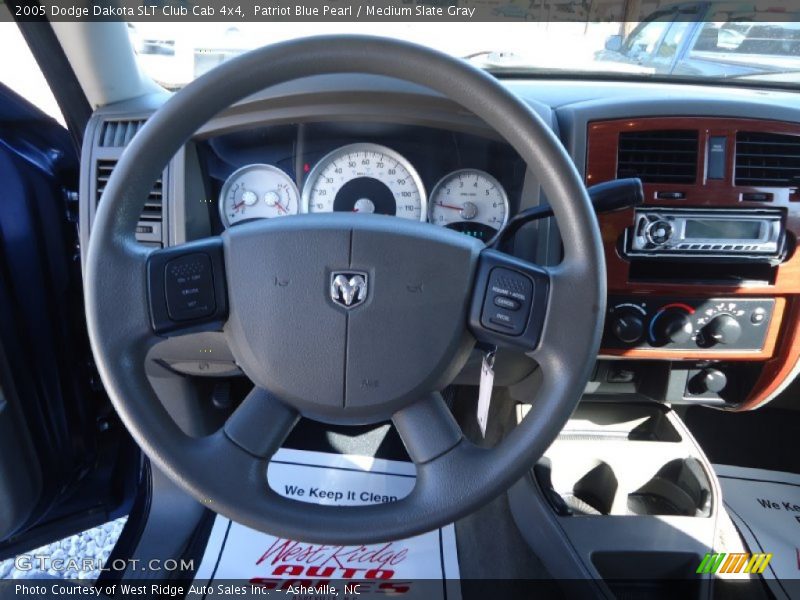 Patriot Blue Pearl / Medium Slate Gray 2005 Dodge Dakota SLT Club Cab 4x4