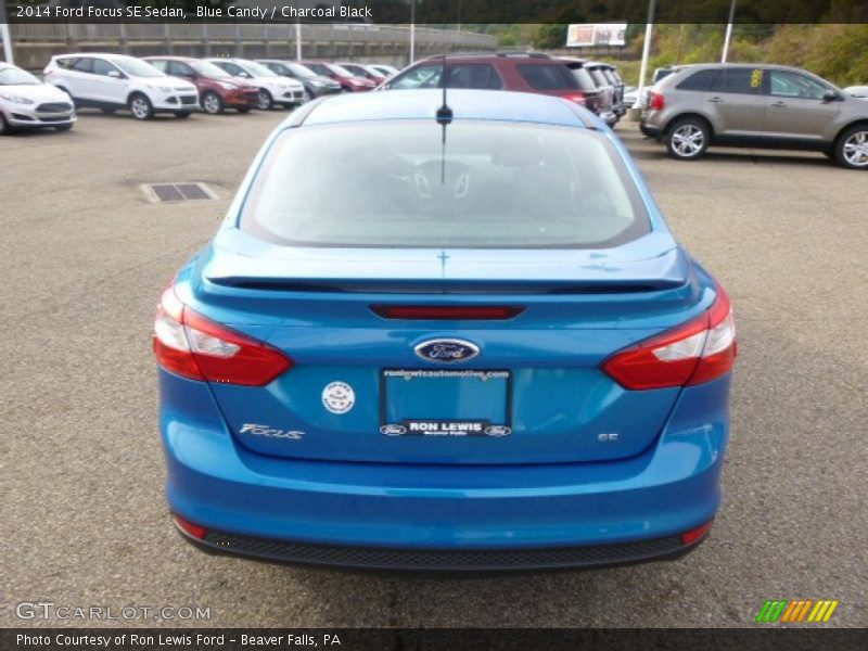 Blue Candy / Charcoal Black 2014 Ford Focus SE Sedan