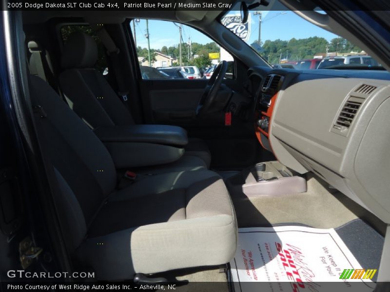 Patriot Blue Pearl / Medium Slate Gray 2005 Dodge Dakota SLT Club Cab 4x4