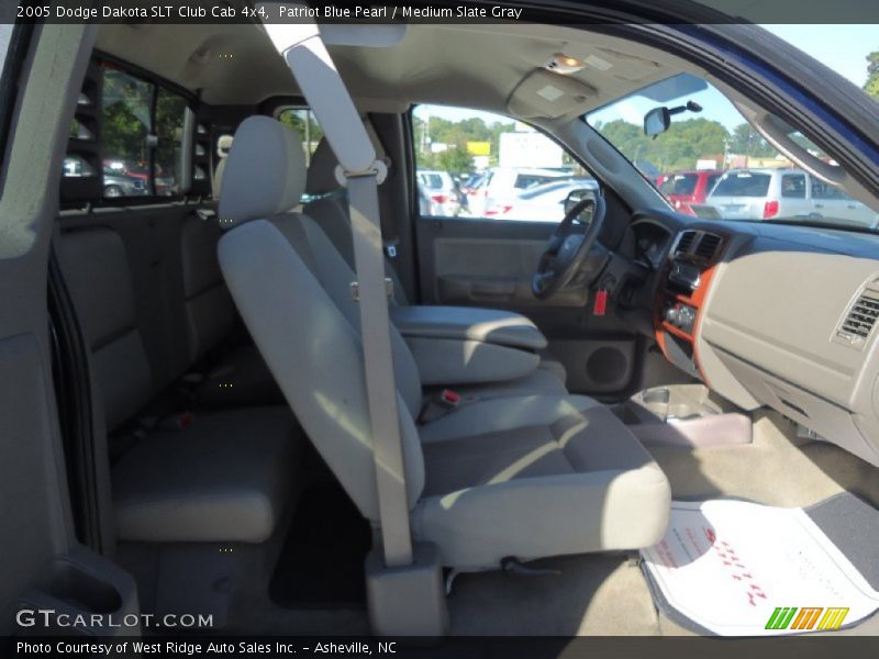 Patriot Blue Pearl / Medium Slate Gray 2005 Dodge Dakota SLT Club Cab 4x4