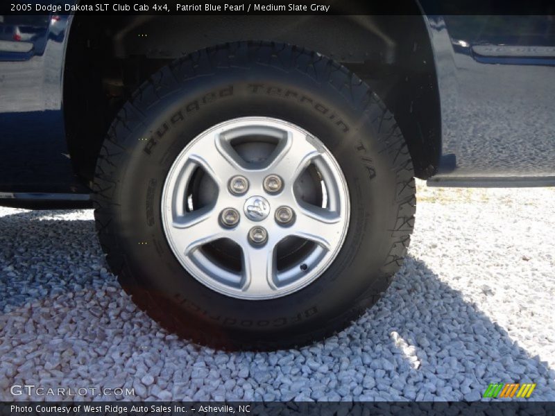 Patriot Blue Pearl / Medium Slate Gray 2005 Dodge Dakota SLT Club Cab 4x4