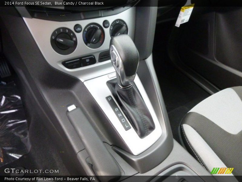 Blue Candy / Charcoal Black 2014 Ford Focus SE Sedan