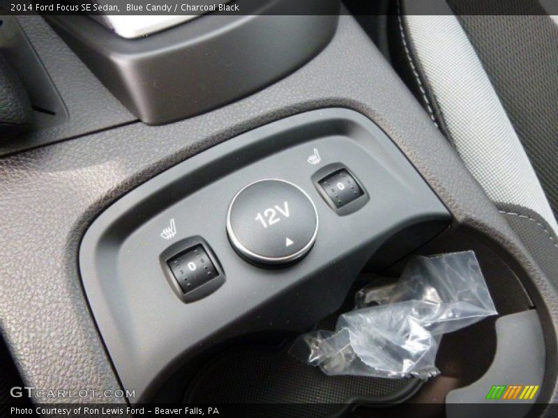 Blue Candy / Charcoal Black 2014 Ford Focus SE Sedan