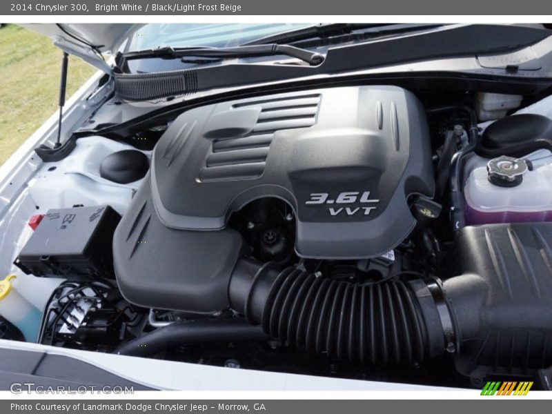 Bright White / Black/Light Frost Beige 2014 Chrysler 300