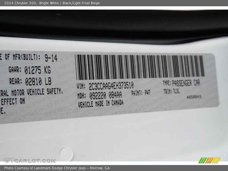 Bright White / Black/Light Frost Beige 2014 Chrysler 300