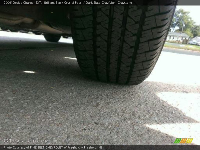 Brilliant Black Crystal Pearl / Dark Slate Gray/Light Graystone 2006 Dodge Charger SXT
