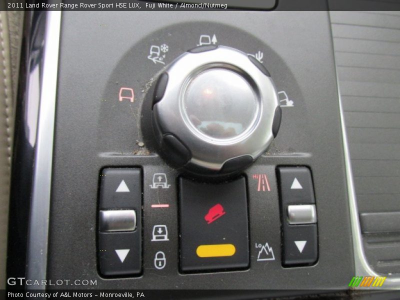 Fuji White / Almond/Nutmeg 2011 Land Rover Range Rover Sport HSE LUX
