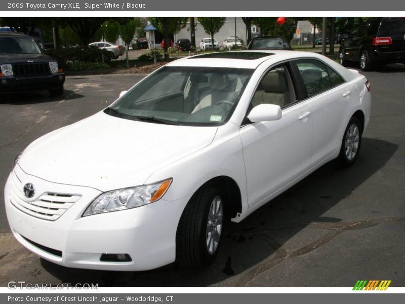 Super White / Bisque 2009 Toyota Camry XLE