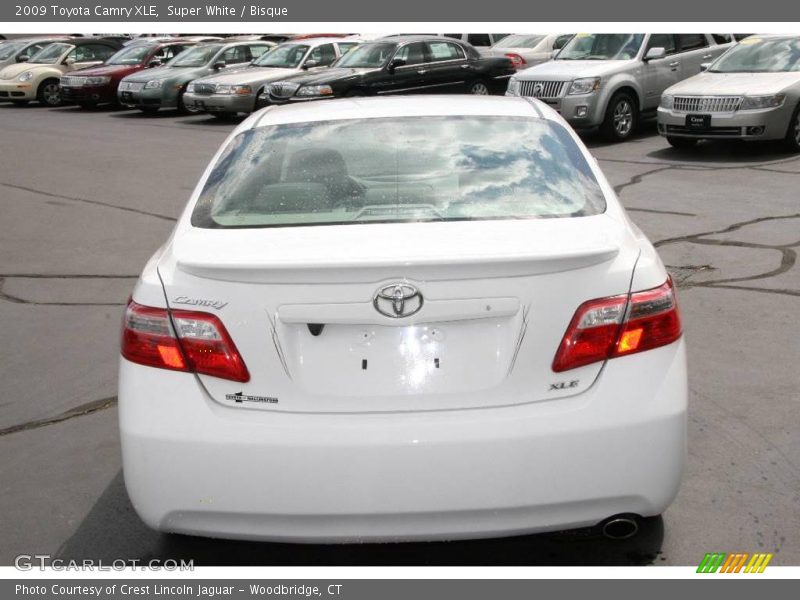Super White / Bisque 2009 Toyota Camry XLE