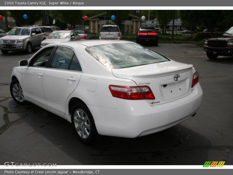 Super White / Bisque 2009 Toyota Camry XLE