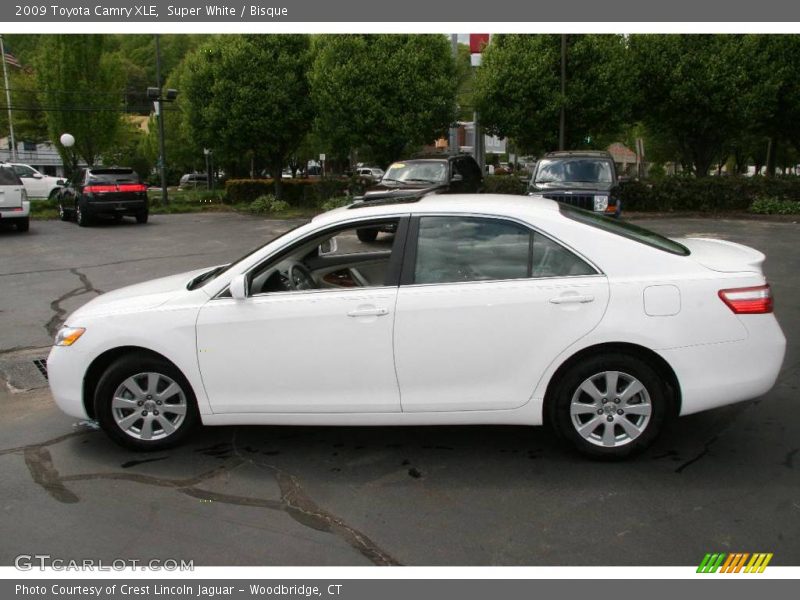 Super White / Bisque 2009 Toyota Camry XLE