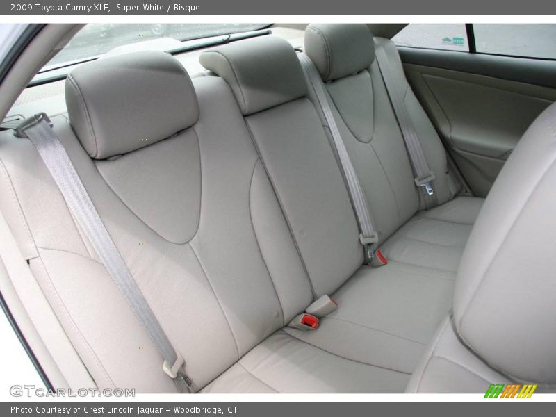 Super White / Bisque 2009 Toyota Camry XLE