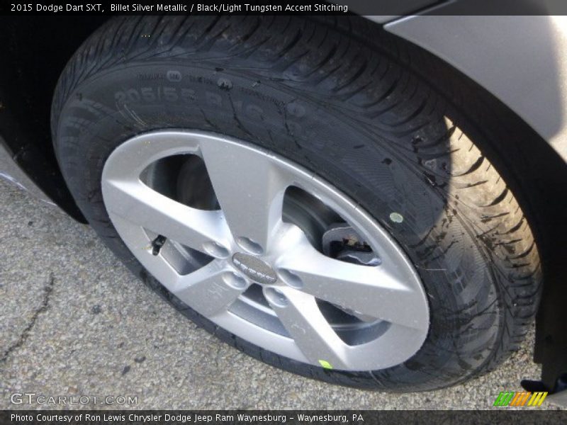 Billet Silver Metallic / Black/Light Tungsten Accent Stitching 2015 Dodge Dart SXT