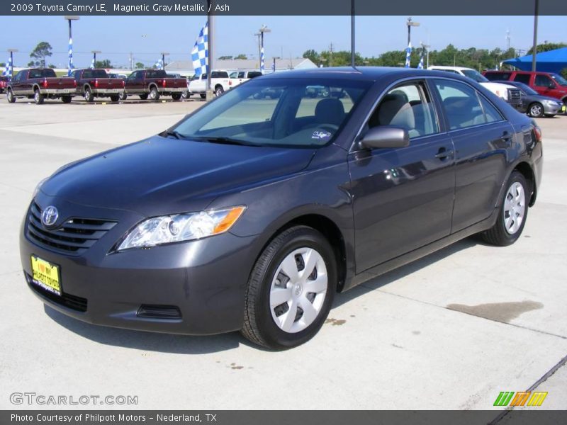 Magnetic Gray Metallic / Ash 2009 Toyota Camry LE