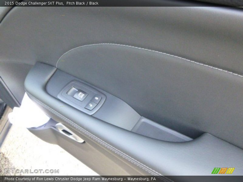 Pitch Black / Black 2015 Dodge Challenger SXT Plus