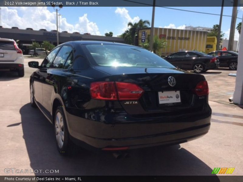 Black / Titan Black 2012 Volkswagen Jetta SE Sedan