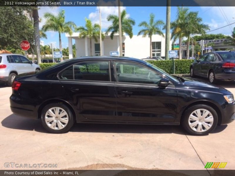 Black / Titan Black 2012 Volkswagen Jetta SE Sedan